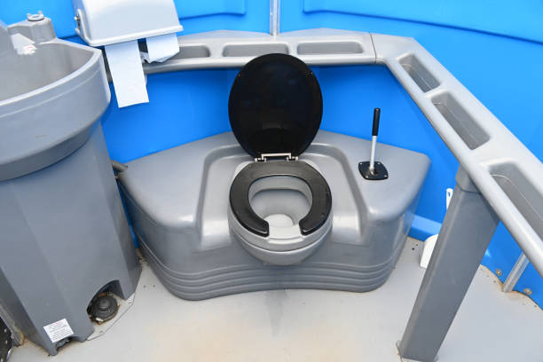 Porta potty delivery and setup in Encantada Ranchito El Calaboz, TX